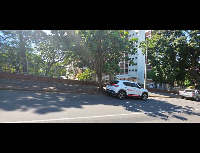 1.5 BEDROOM APARTMENT FOR SALE IN BULWER